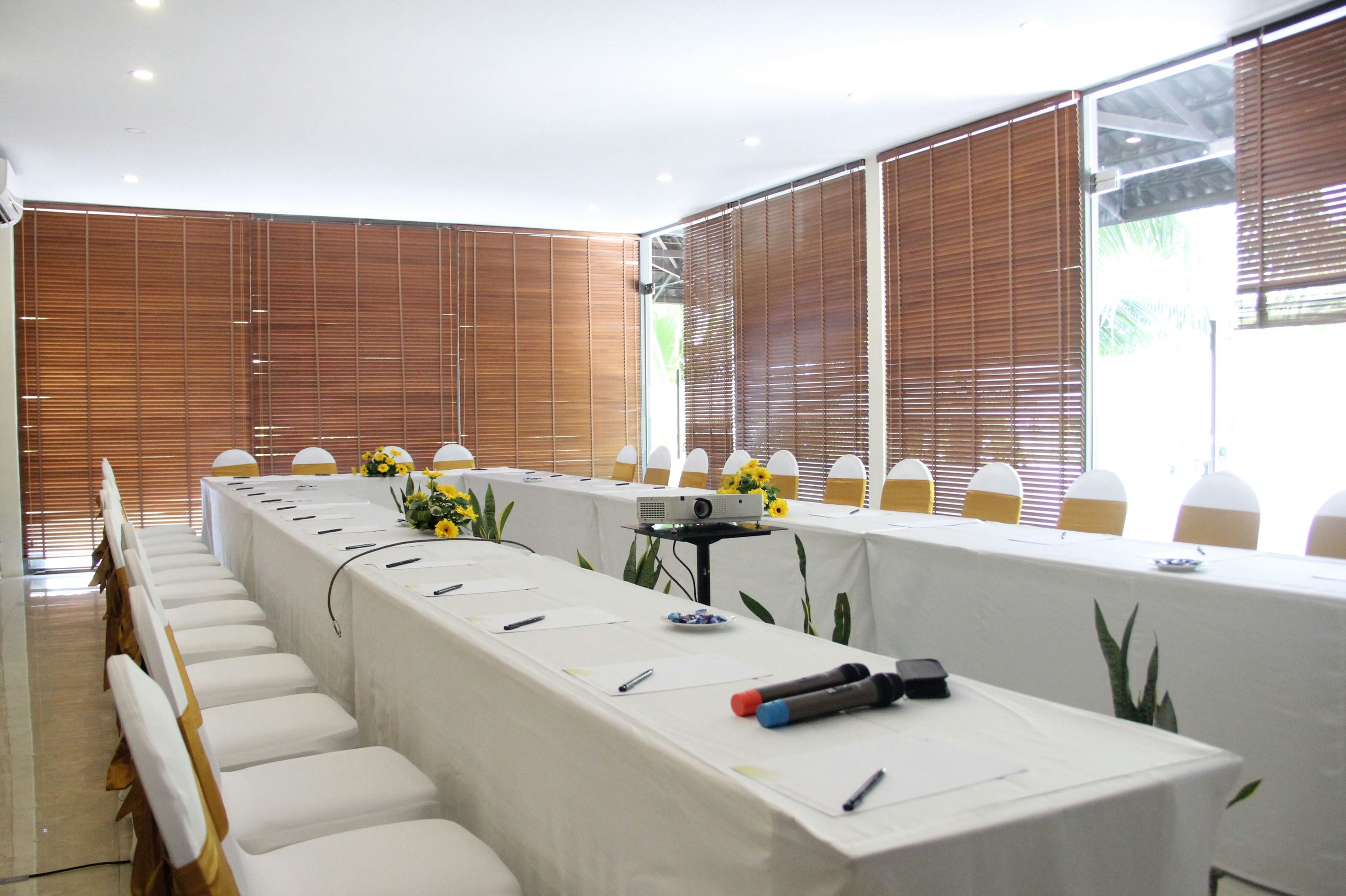 Lobby Meeting Room 2 